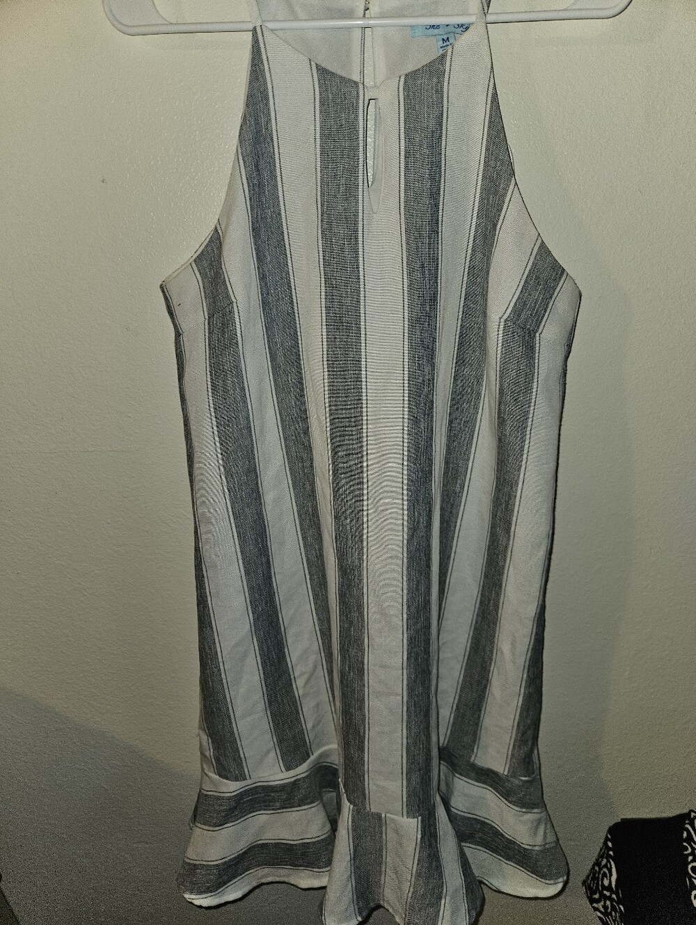 She + Sky Womans Vertical Striped Ruffle Dress Size M - Picture 2 of 13